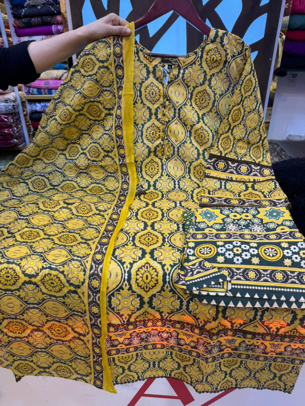 Pakistani Slub Cotton Printed Dress